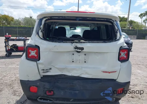 2016 Jeep Renegade Trailhawk z USA, uszkodzony, nr VIN ZACCJBCT3GPD77762